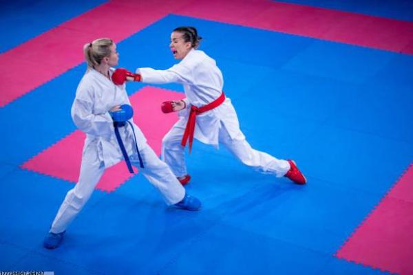 凤凰山体育馆篮球培训班介绍(图1)