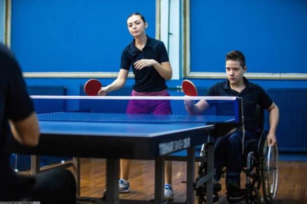 体育项目“游泳”的英文表达方式(图1)